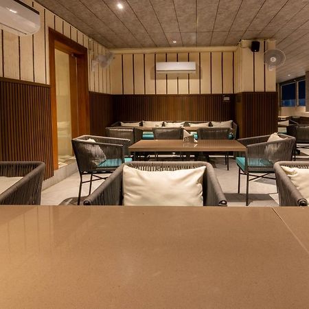 Hotel Bay Laurel Retreat ファリーダーバード エクステリア 写真