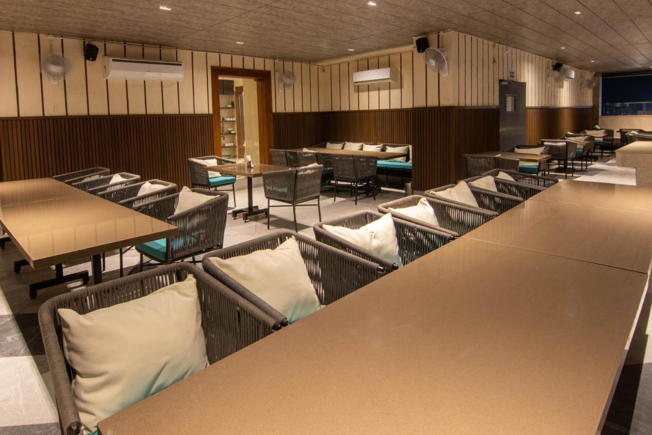 Hotel Bay Laurel Retreat ファリーダーバード エクステリア 写真