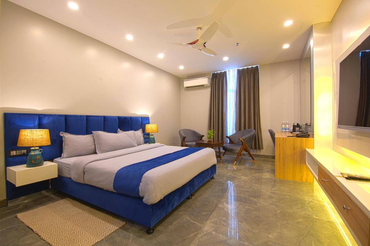 Hotel Bay Laurel Retreat ファリーダーバード エクステリア 写真